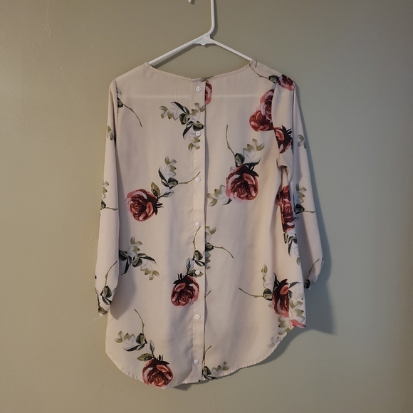 Top - Picture 2 of 2